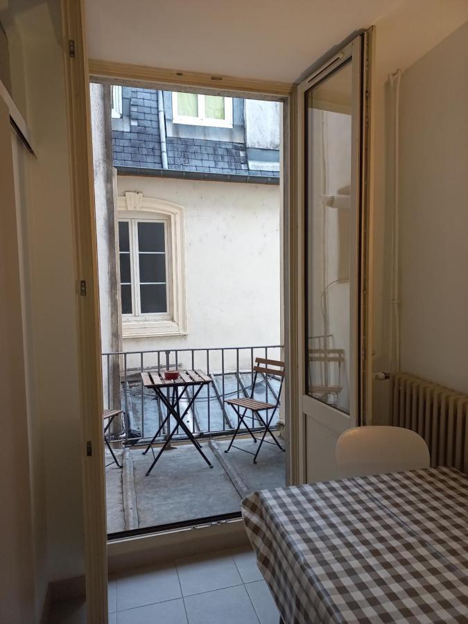 בסאנקון Le Carnot, A Deux Pas Du Centre Ville מראה חיצוני תמונה