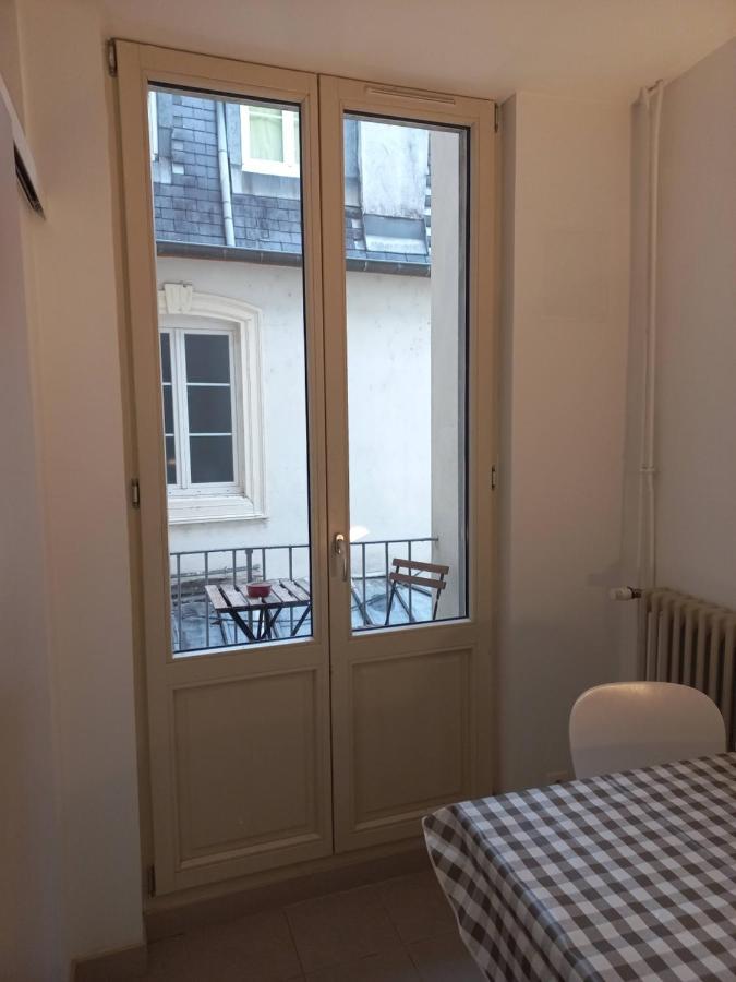 בסאנקון Le Carnot, A Deux Pas Du Centre Ville מראה חיצוני תמונה